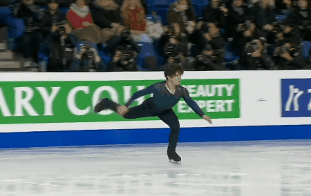 videotogif_2018.12.08_19.56.40.gif